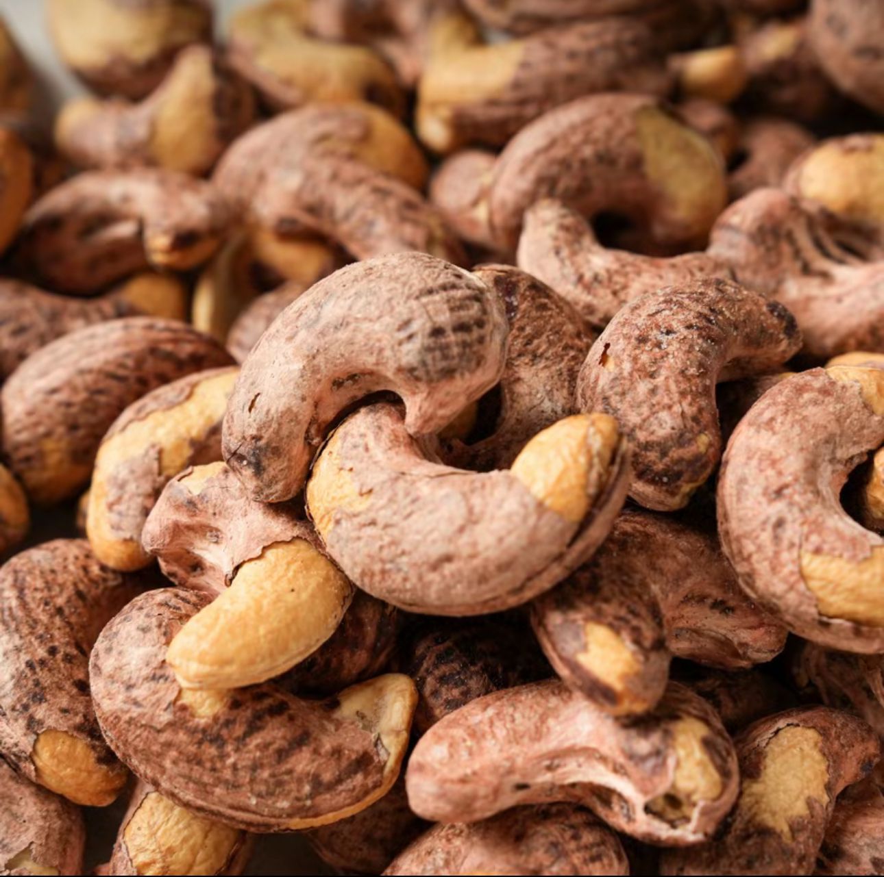 Natural, Roasted & Hand-Processed XL Cashew Nuts with Skin 335grams